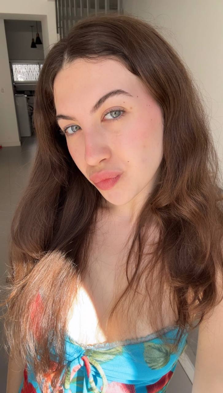 Nude girl Amber in Pristina